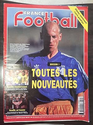 Imagen del vendedor de France Football N 2624 a la venta por Dmons et Merveilles