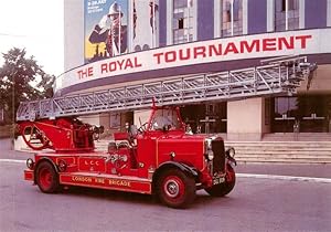 Immagine del venditore per Postkarte Carte Postale 73912292 Feuerwehr Fire-Brigade Pompiers Bomberos Leyland Open Turntable Ladder venduto da Versandhandel Boeger