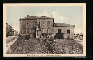 Bild des Verkufers fr Carte postale Labarthe-de-Rivire, Le monument aux Morts zum Verkauf von Bartko-Reher