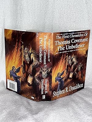 Bild des Verkufers fr The first chronicles of Thomas Covenant the Unbeliever Lord Foul's bane ; The Illearth war ; The power that preserves zum Verkauf von JMCbooksonline