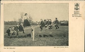 Ansichtskarte / Postkarte Deutscher Mädchenkalender 1917, Das Kränzchen, Auf der Schaukel, Wippe