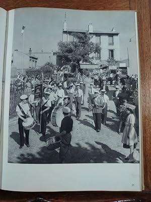 Imagen del vendedor de La banlieue de Paris. a la venta por Librairie L'Abac / Gimmic SRL