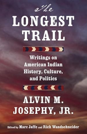 Imagen del vendedor de Longest Trail : Writings on American Indian History, Culture, and Politics a la venta por GreatBookPricesUK