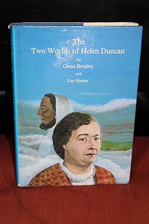 Imagen del vendedor de The Two Worlds of Helen Duncan a la venta por Wagon Tongue Books