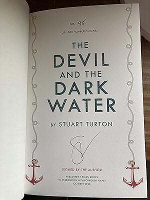 Bild des Verkufers fr THE DEVIL AND THE DARK WATER: SIGNED LIMITED UK FIRST EDITION HARDCOVER 95/1000 zum Verkauf von Books for Collectors