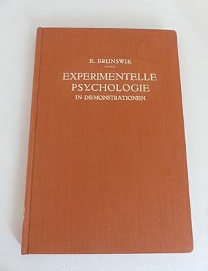 Immagine del venditore per Experimentelle Psychologie in Demonstrationen. - Mit 135 zum Teil mehrfarbigen Abbildungen im Text und auf zwei Tafeln. venduto da Antiquariat Maralt