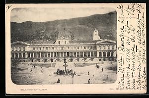 Seller image for Postcard Quito, Langes Gebude mit Anlagen und Brunnen for sale by Bartko-Reher