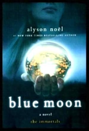 Immagine del venditore per BLUE MOON - The Immortals venduto da W. Fraser Sandercombe