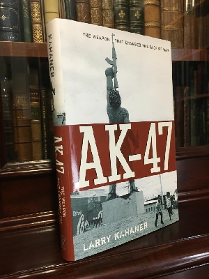 Imagen del vendedor de AK-47: The Weapon That Changed The Face Of War. a la venta por Time Booksellers