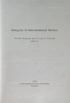 Bild des Verkufers fr Integrity in International Justice zum Verkauf von Librodifaccia