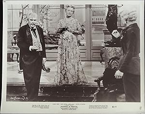 Bild des Verkufers fr Pocketful of Miracles 8 x 10 Still 1962 Bette Davis, Thomas Mitchell! zum Verkauf von AcornBooksNH