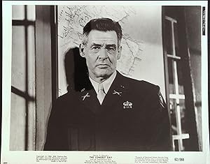 Image du vendeur pour The Longest Day 8 x 10 Still 1962 Robert Ryan! mis en vente par AcornBooksNH