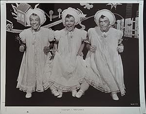 Bild des Verkufers fr The Band Wagon 8 x 10 Still 1953 Fred Astaire, Nanette Fabray, Jack Buchanan zum Verkauf von AcornBooksNH