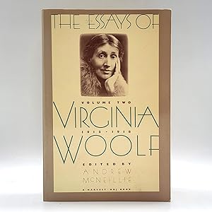 Image du vendeur pour The Essays of Virginia Woolf (1912-1918): Volume Two mis en vente par Memento Mori Fine and Rare Books