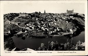 Bild des Verkufers fr AK Toledo Castilla La Mancha Spanien, Gesamtansicht und Fluss Tejo zum Verkauf von akpool GmbH