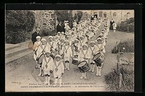 Image du vendeur pour Carte postale Saint-Fraimbault-de-Prires, Fanfare des Petits Orphelins de Saint-Georges-de-l'Isle, 70 excutants de 5  12 ans mis en vente par Bartko-Reher