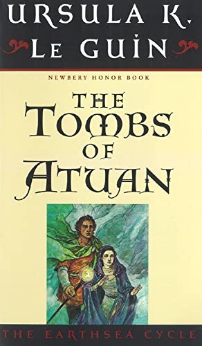 Bild des Verkufers fr The Tombs of Atuan (The Earthsea Cycle, Book 2) zum Verkauf von -OnTimeBooks-