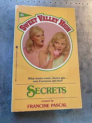 Immagine del venditore per Secrets (Sweet Valley High #2) venduto da PAPPINFUSS Books