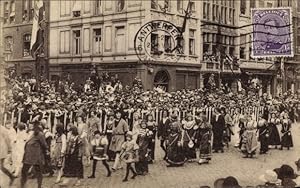 Ansichtskarte / Postkarte Anvers Antwerpen Flandern, Cortege des Bijoux 1923, Un groupe de la sui...