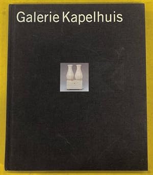 Bild des Verkufers fr Galerie Kapelhuis - Dertig jaar vernieuwing in de toegepaste kunst, 1960-1990. zum Verkauf von Frans Melk Antiquariaat