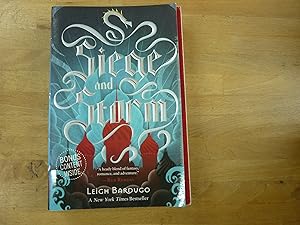 Seller image for Siege and Storm (The Shadow and Bone Trilogy, 2) for sale by The Book Exchange