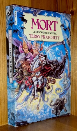 Bild des Verkäufers für Mort: 4th in the 'Discworld' series of books zum Verkauf von bbs