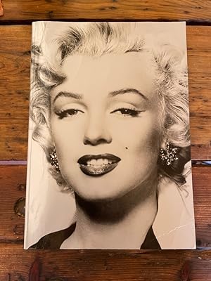 Marilyn Monroe und die Kamera : 152 Photographien aus den Jahren 1945 - 1962 und das berühmte Int...