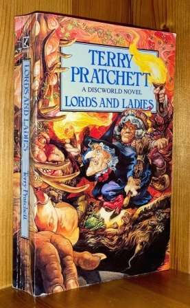 Immagine del venditore per Lords And Ladies: 14th in the 'Discworld' series of books venduto da bbs