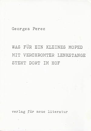 Image du vendeur pour Was fr ein kleines Moped mit verchromter Lenkstange steht dort im Hof? (Quel petit vlo  guidon chrom au fond de la cour ?) mis en vente par studio montespecchio