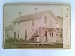 Kabinettfoto, Letts, Iowa, USA, City Meat Market, ca. 1885