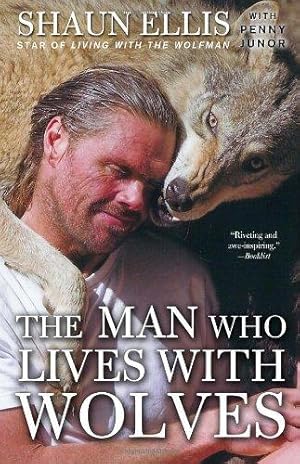 Immagine del venditore per The Man Who Lives with Wolves: A Memoir venduto da WeBuyBooks