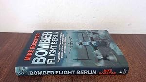 Imagen del vendedor de Bomber Flight Berlin a la venta por BoundlessBookstore