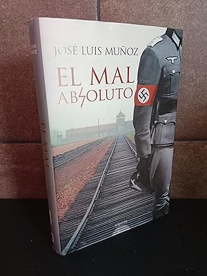 Imagen del vendedor de El mal absoluto. Jose Luis Muoz Jimeno. a la venta por Lauso Books