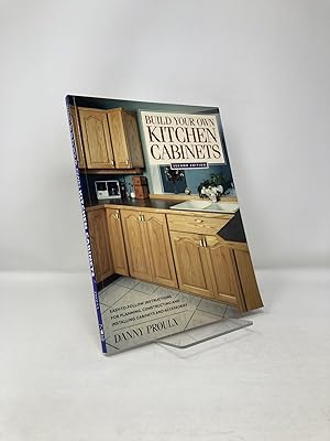 Image du vendeur pour Build Your Own Kitchen Cabinets mis en vente par Southampton Books