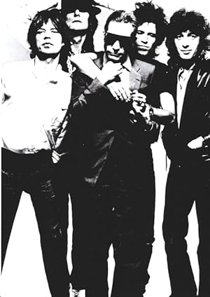 Seller image for Magnifique photographie en retirage noir et blanc, sur papier photo des Rolling Stones : Mick Jagger, Keith Richards, Ron Wood, Charlie Watts et Bill Wyman. for sale by Librairie Victor Sevilla