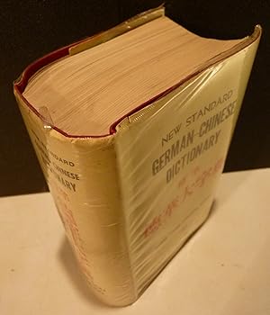 Imagen del vendedor de New Standard German-Chinese Dictionary. More than 130.000 Words. a la venta por Kunze, Gernot, Versandantiquariat