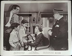 Immagine del venditore per Family Honeymoon 8 x 10 Still 1948 Claudette Colbert, Fred MacMurray venduto da AcornBooksNH