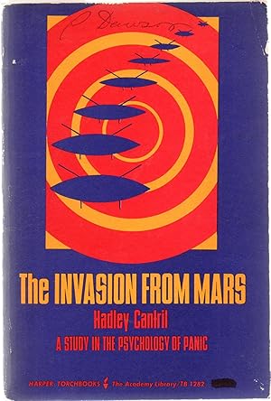 Imagen del vendedor de Invasion from Mars: A Study in the Psychology of Panic with the Complete Script of the Famous Orson Welles Broadcast a la venta por Book Booth