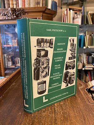 Bild des Verkufers fr Objektiv - Kleinbildkamera - Elektrische Belichtungsmesser / Polarisationsfilter / Farbenphotographie - Mikrophotographie. REPRINT der Ausgabe Wien, Springer Verlag, 1943. zum Verkauf von Antiquariat an der Stiftskirche