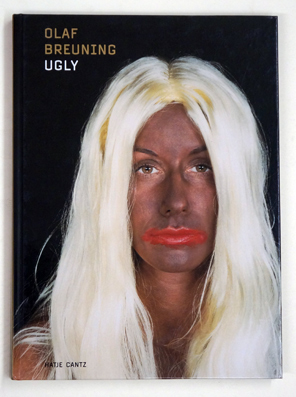 Immagine del venditore per Ugly. venduto da antiquariat peter petrej - Bibliopolium AG
