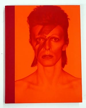 Bild des Verkufers fr David Bowie Is The Subject. zum Verkauf von antiquariat peter petrej - Bibliopolium AG