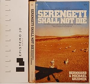 Imagen del vendedor de Serengeti Shall Not Die a la venta por Epistemo Jo Books