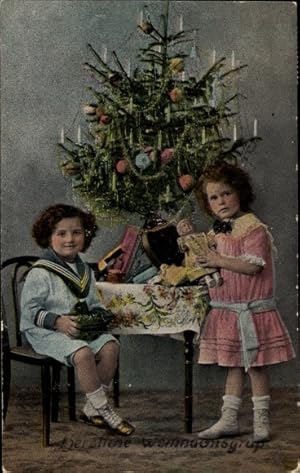 Ansichtskarte / Postkarte Glückwunsch Weihnachten, Kinder mit Geschenken, Puppe, Tannenbaum