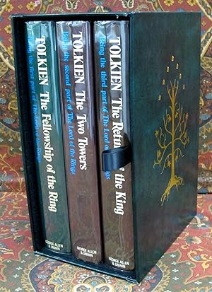 The Two Towers: Being the Second Part of The Lord of the Rings (2) -  Tolkien, J.R.R.: 9780618574957 - AbeBooks