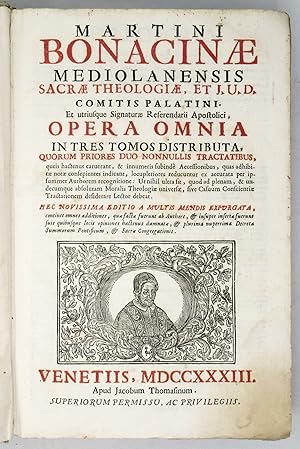 Opera omnia in tres tomos distribuita.