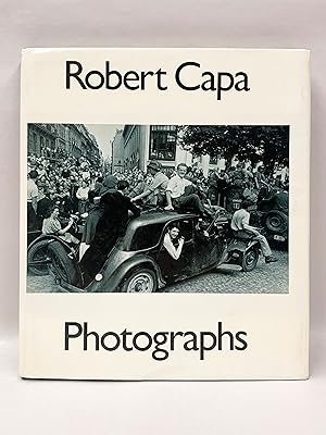 Immagine del venditore per Robert Capa Photographs venduto da Old New York Book Shop, ABAA