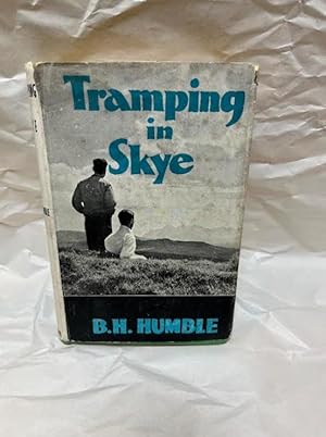 Imagen del vendedor de Tramping in Skye a la venta por Teppa Books