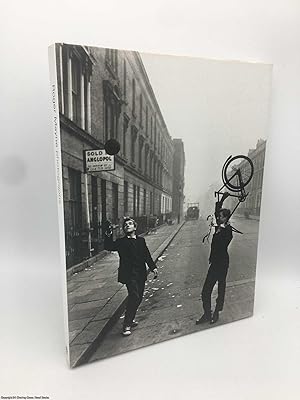 Bild des Verkufers fr Roger Mayne Photographs zum Verkauf von 84 Charing Cross Road Books, IOBA