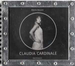 Image du vendeur pour Claudia Cardinale : Dialogo e fotografie (in cofanetto) mis en vente par Messinissa libri