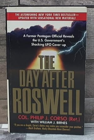 Seller image for The Day After Roswell for sale by Archives Books inc.